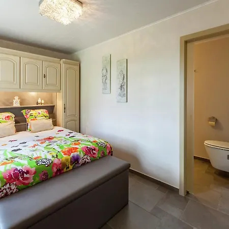 Cozy Home For 4 Guests, Cleaning Included * Le Bizet