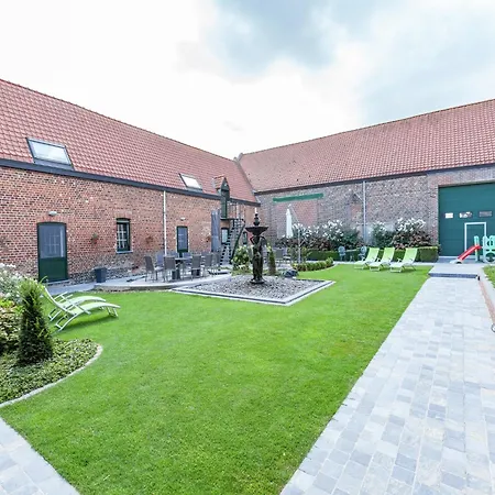 Cozy Home For 4 Guests, Cleaning Included Holiday home Le Bizet